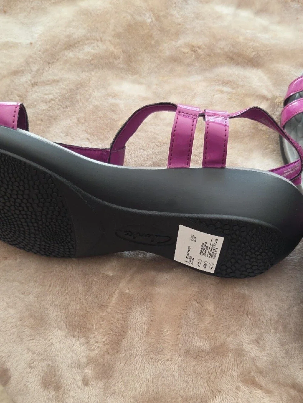 Clarks Magenta Strappy Comfort Sandals